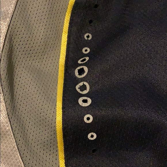 Men’s Reebok Small Shorts - Picture 5 of 5